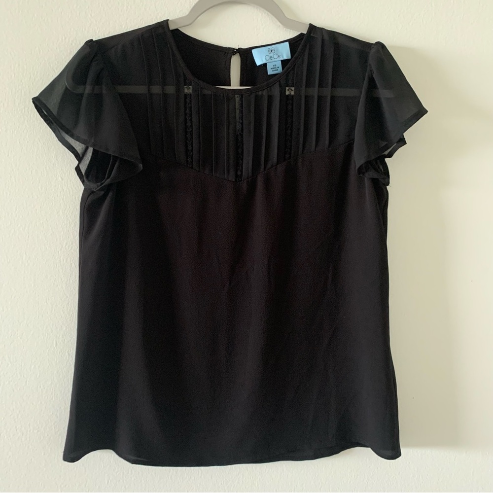 CeCe Flutter Sleeve Top